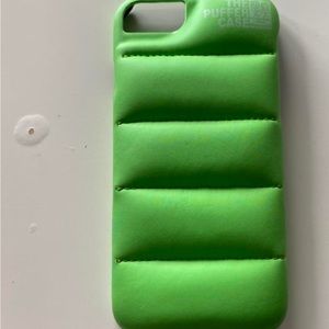 Green iphone puffer case
